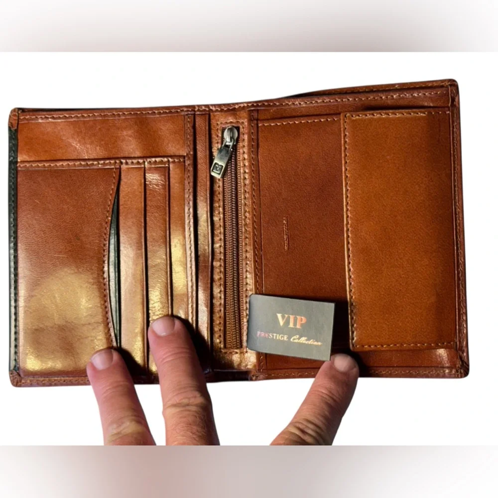 High End Wittchen VIP Collection Brown Leather Bifold Zip Pocket Wallet NWT MINT